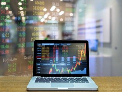 Góc nhìn kỹ thuật phiên giao dịch chứng khoán ngày 25/11: Có thể sớm bứt phá qua ngưỡng tâm lý 1.000 điểm